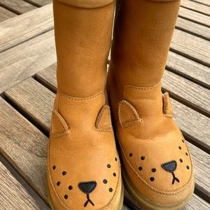 Donsje Wadudu Classic Lined Boots Lion Size EU 26/ US 9.5